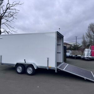 BRAND NEW TWIN AXLE 400CM X 200CM X 200CM BOX TRAILER