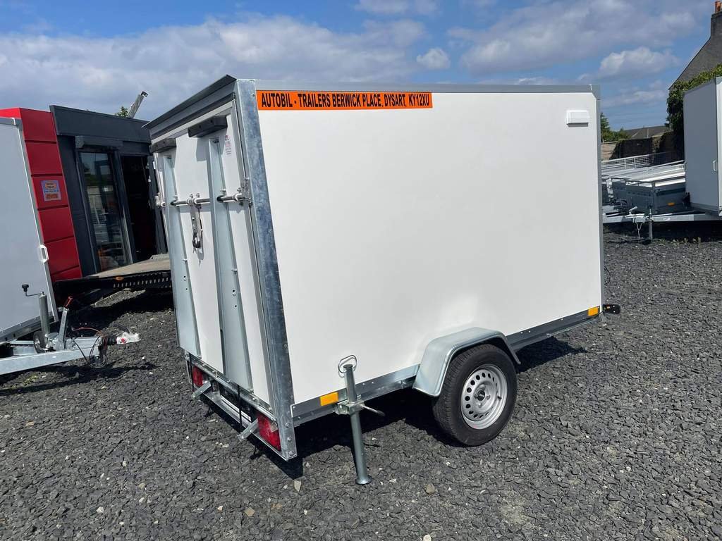 BRAND NEW BOX TRAILER 8.7FTx5FTx6FT WITH A RAMP UNBRAKED 750KG - Image 7