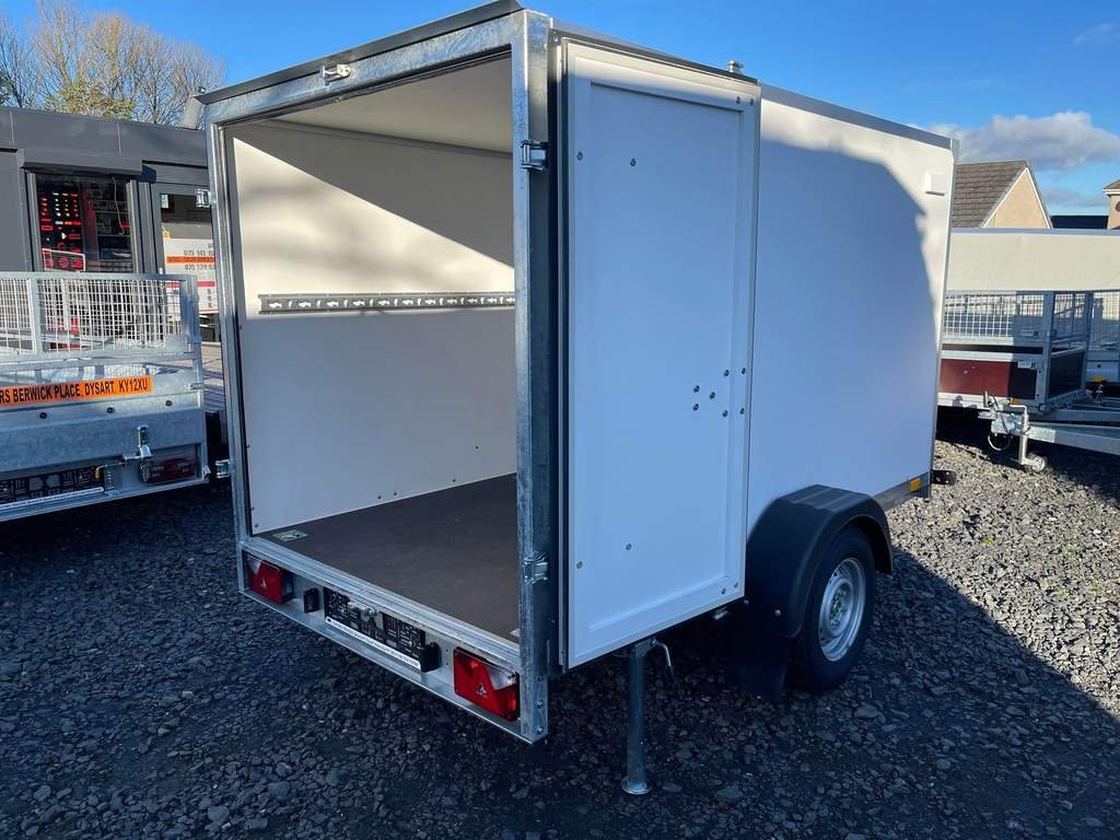BRAND NEW 8.2FT X 5FT X 5FT SINGLE AXLE BOX TRAILER WITH BARN DOORS 1300KG BRAKED - Image 13