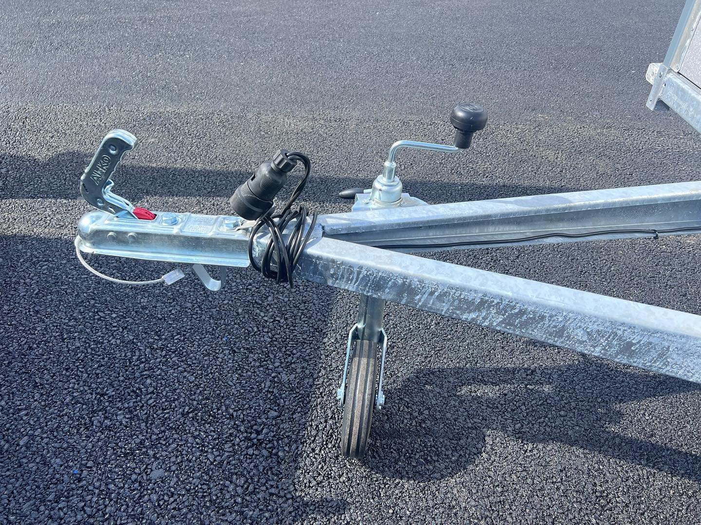 B265 TWIN AXLE FLAT TRAILER - Image 7