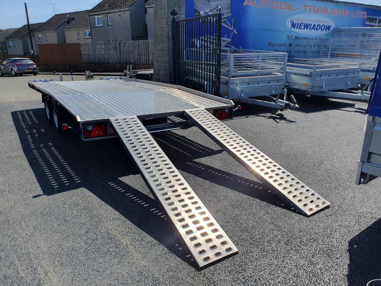 BRAND NEW 4,5M x 2,1M TWIN AXLE NIEWIADOW JUPITER BEAVERTAIL CAR TRANSPORTER TRAILER 2700KG - Image 12