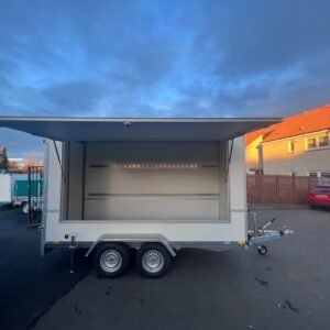 BRAND NEW TWIN AXLE CATERING TRAILER/ FOOD TRUCK/ BURGER VAN 2000KG