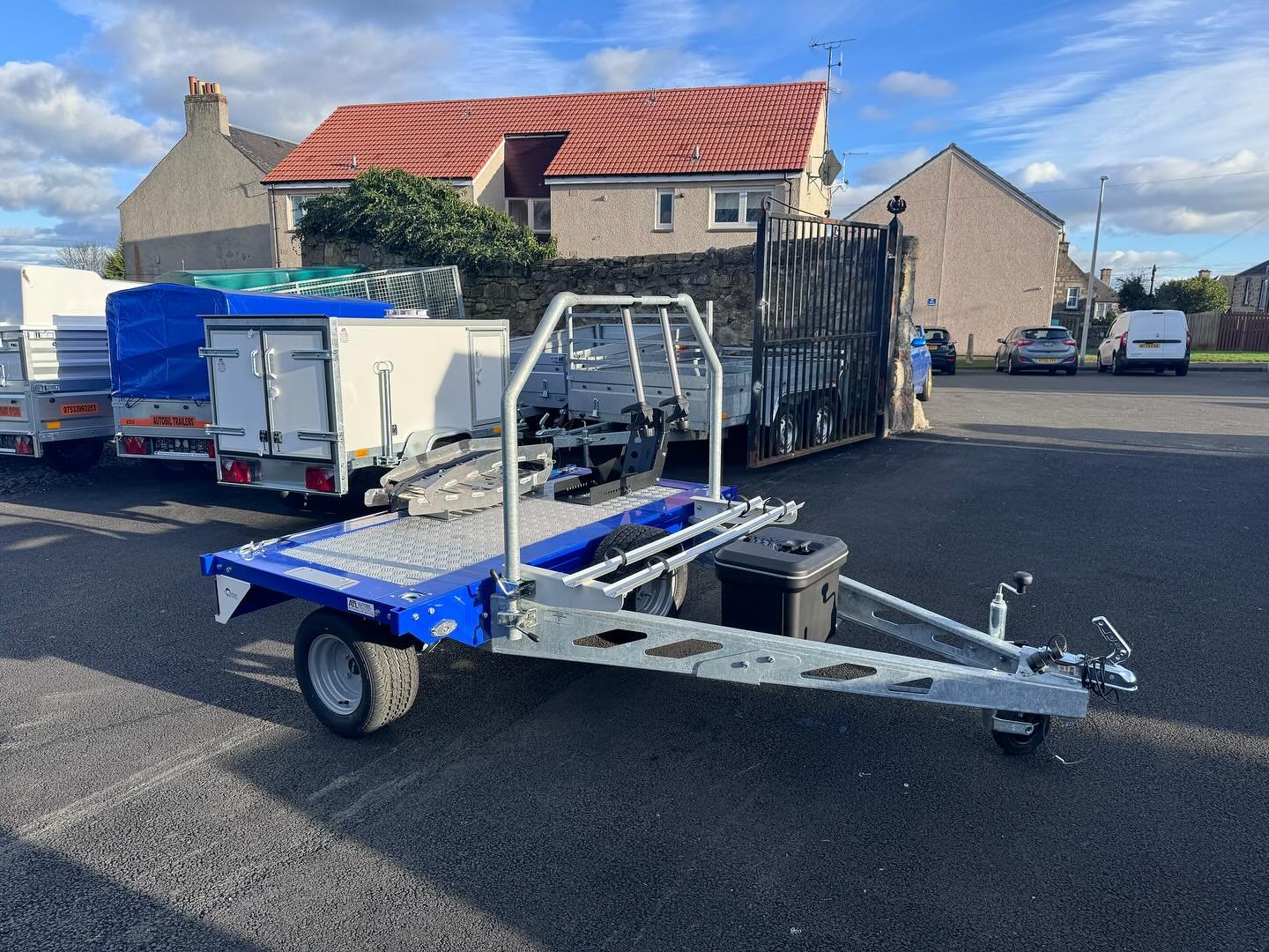 SINGLE MOTORBIKE TRAILER WITH REMOVABLE BIKE RACK 750KG