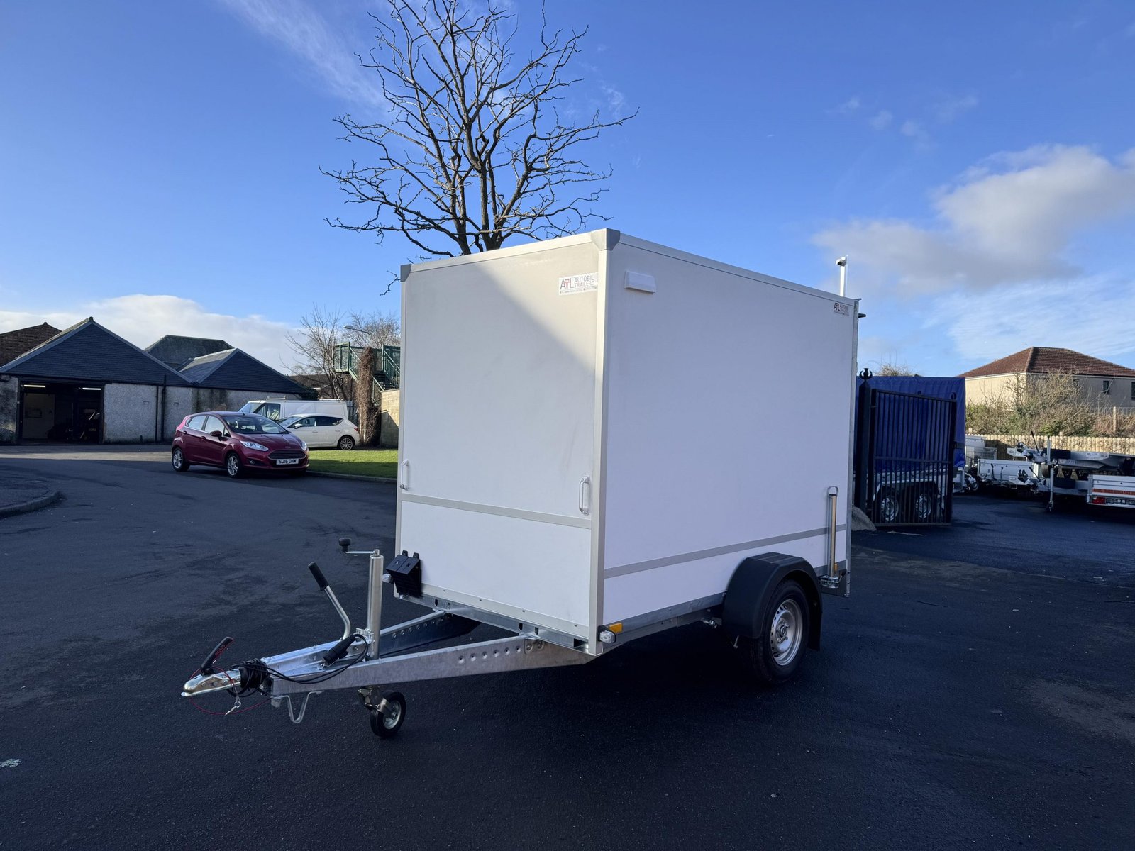 Brand New 8,5ft x 5ft x 6ft Single Axle Box Trailer With Ramp 1300KG Braked - Image 6