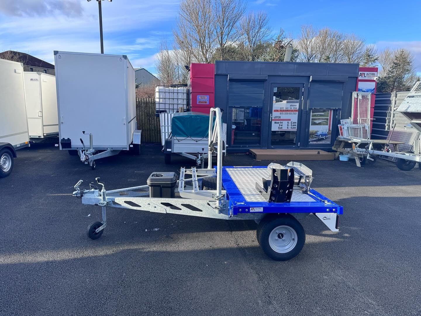 SINGLE MOTORBIKE TRAILER WITH REMOVABLE BIKE RACK 750KG - Image 2