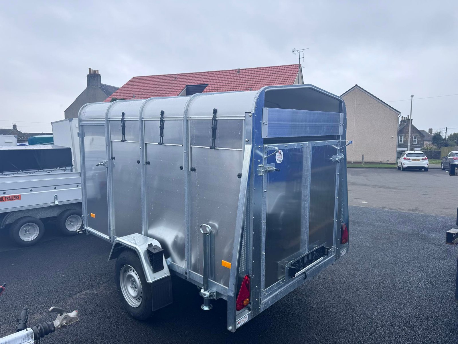 Brand New Niewiadow VT1326H Single Axle Livestock/ Sheep Trailer 1300KG Braked - Image 11
