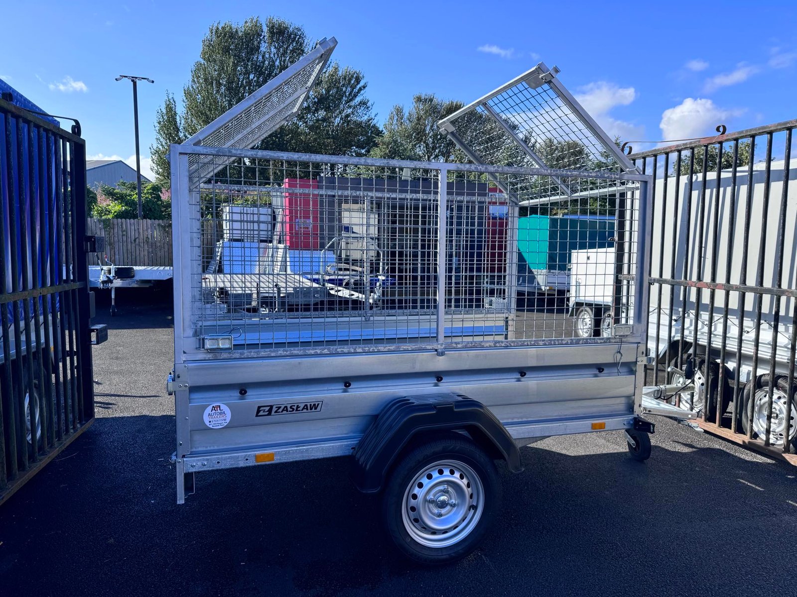 Zaslaw 205su (7ftx4ft) single axle tipping trailer with 80cm mesh - Image 10