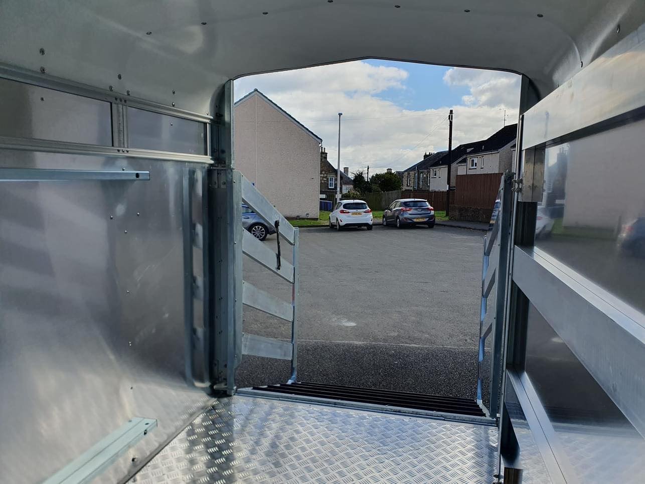 Brand New Niewiadow VT1326H Single Axle Livestock/ Sheep Trailer 1300KG Braked - Image 12