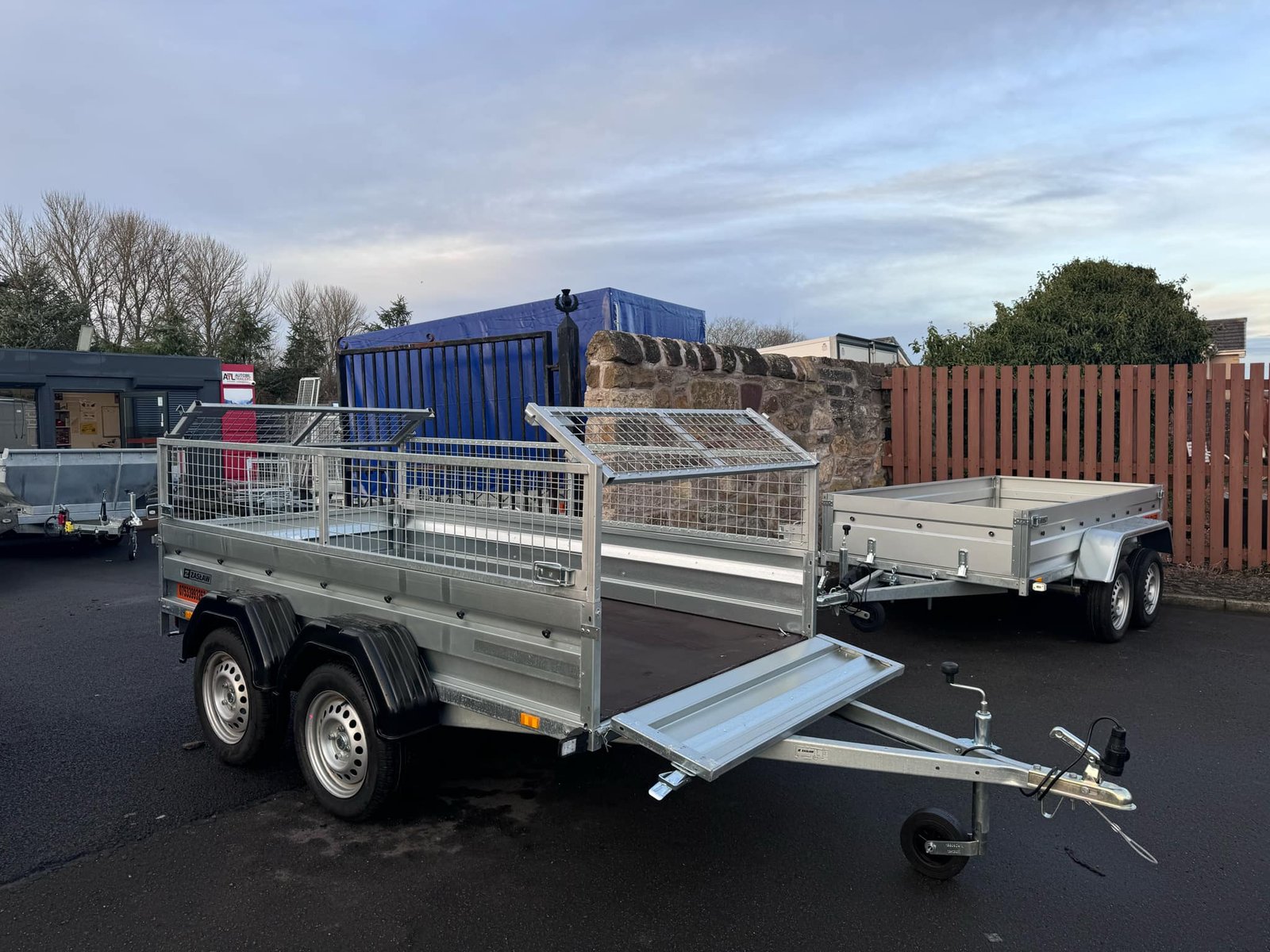 ZASLAW 265T 8,7FT x 4,2FT TWIN AXLE TRAILER WITH 40CM MESH - Image 9