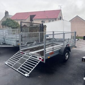 BRAND NEW 10FT X 6FT TWIN AXLE 3 WAY ELECTRIC TIPPER TRAILER WITH MESH SIDES AND RAMPS 3500KG